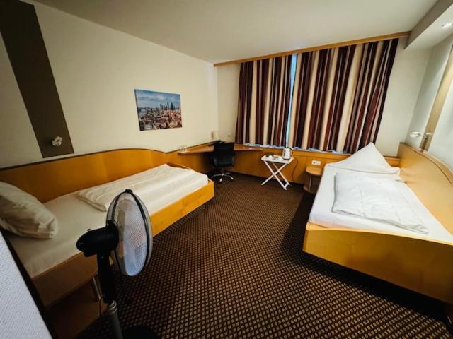 L'Escala Hotel Dreieich Kültér fotó