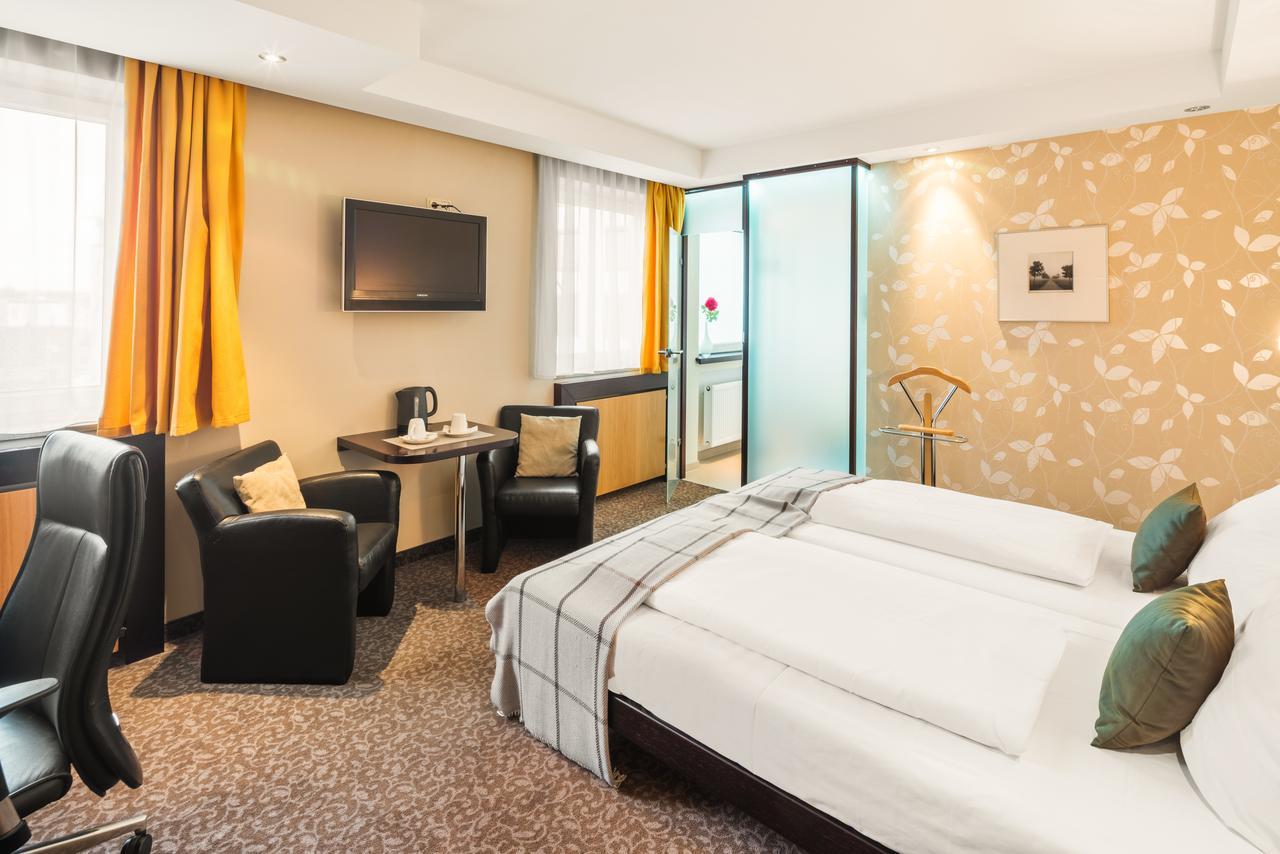 L'Escala Hotel Dreieich Kültér fotó