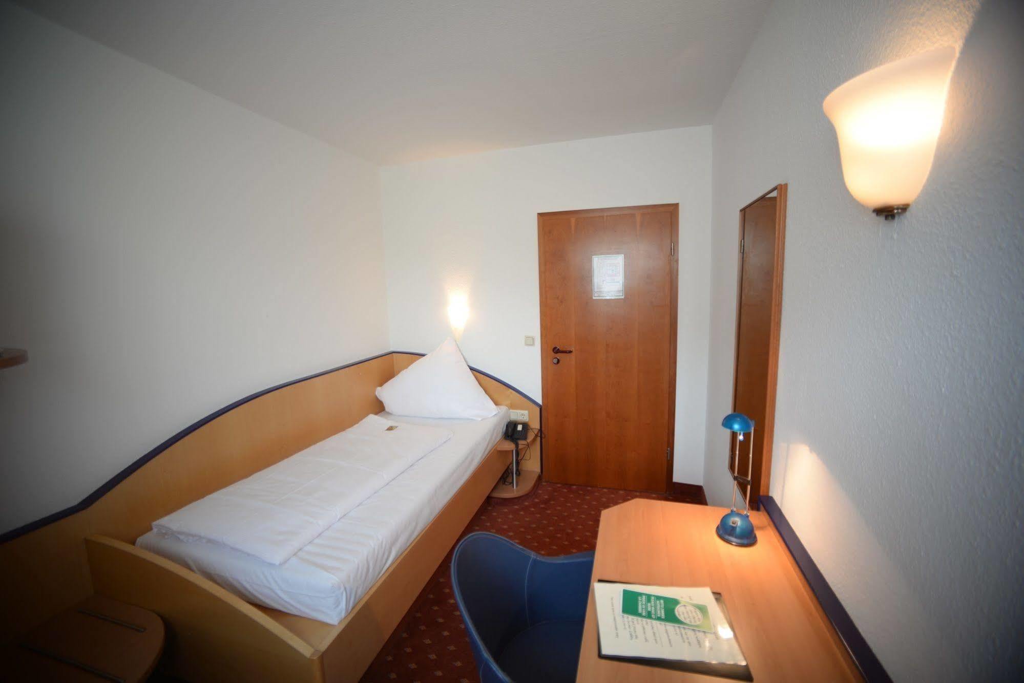L'Escala Hotel Dreieich Kültér fotó