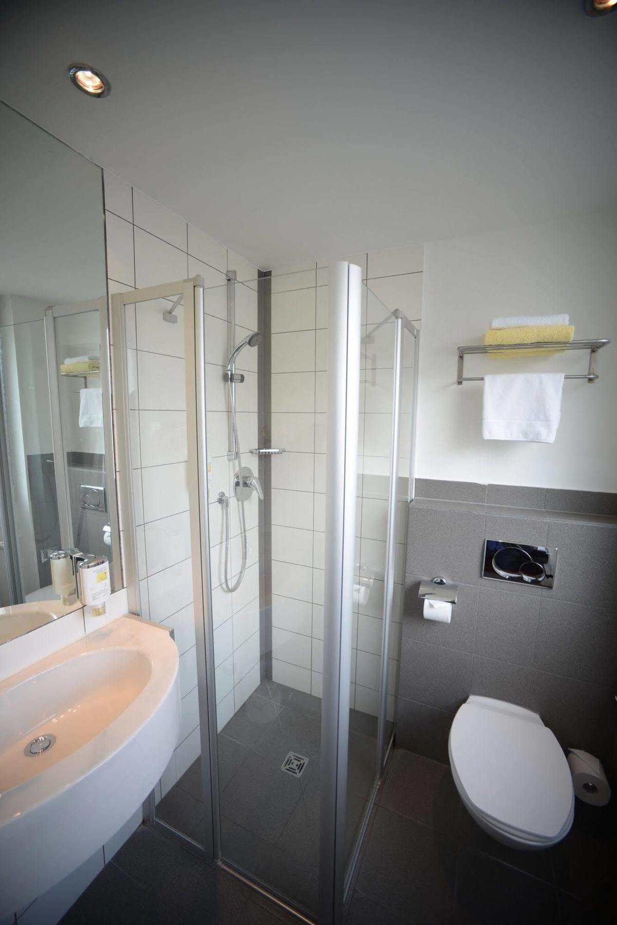 L'Escala Hotel Dreieich Kültér fotó